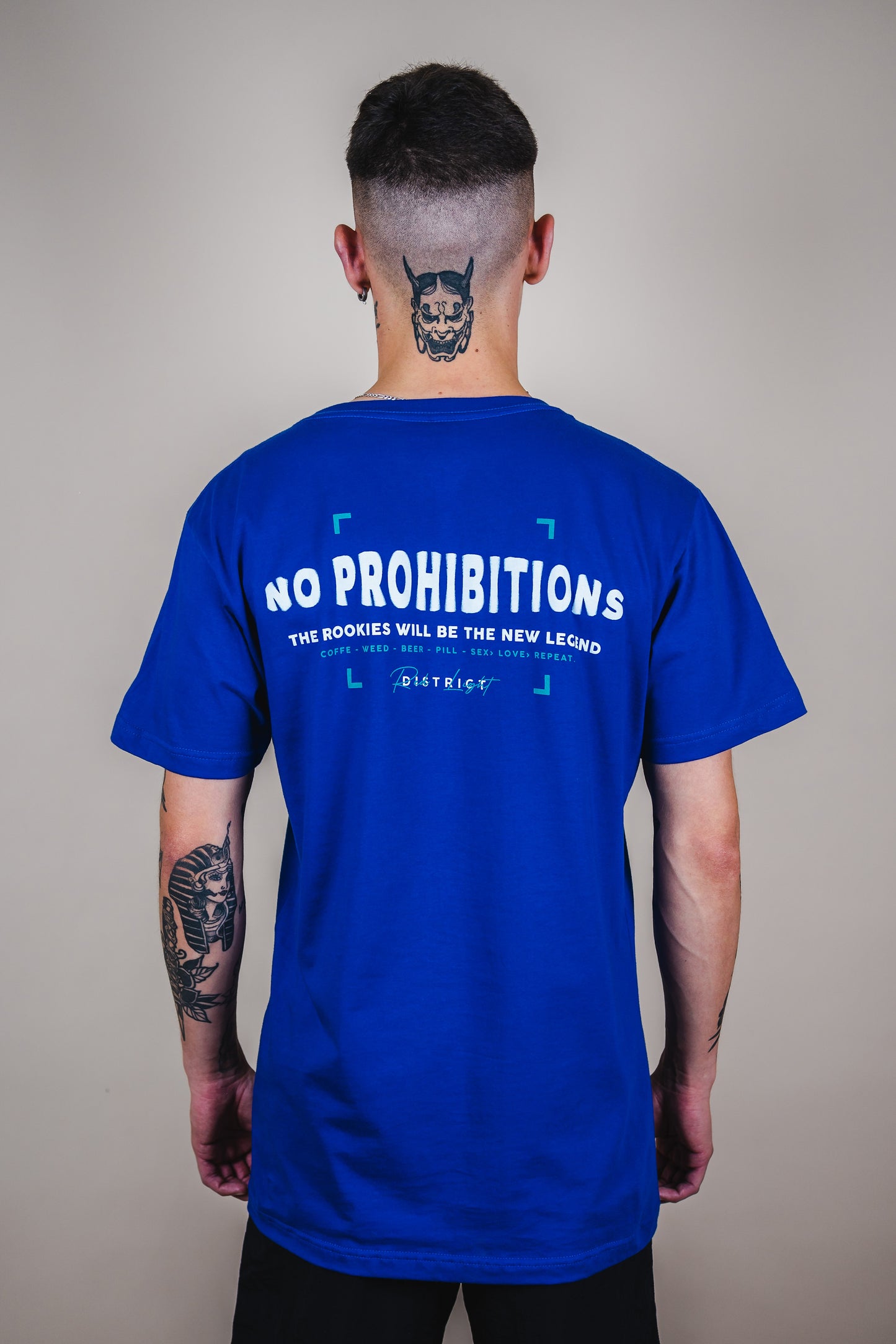 T-shirt - Red light no prohibitions blue sky - AMS DISTRICT SEASON