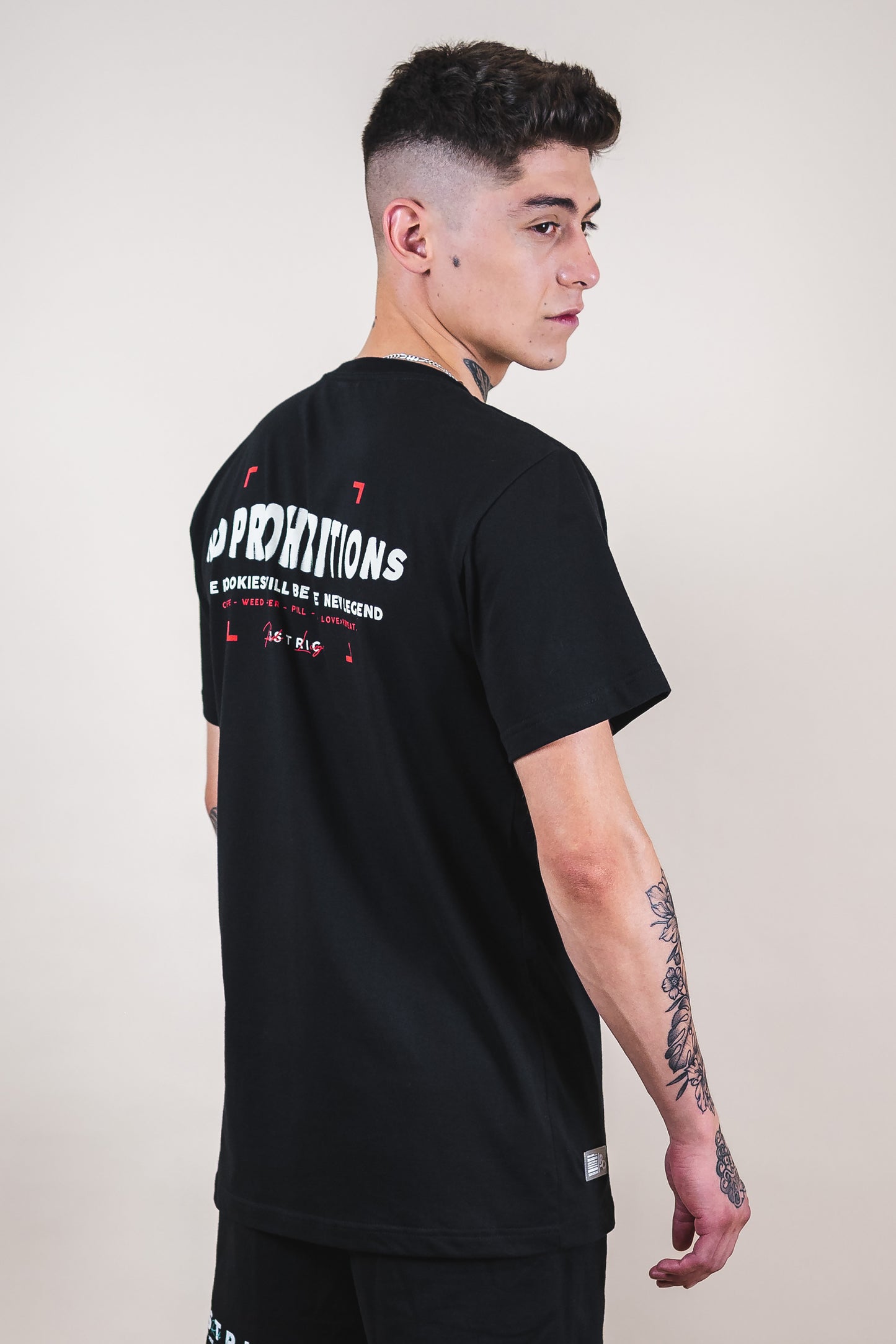 T-shirt - Red light no prohibitions black - AMS DISTRICT SEASON